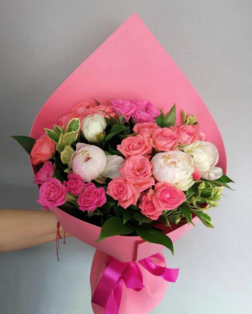 Букет цветов из: Розы в Новой Трехгорке