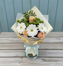 Букет цветов из:  Герберы, Розы и Хризантемы в Новой Трехгорке